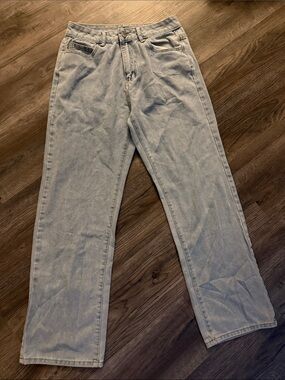 Vince Relaxed Straight-Light Wash Jeans in Pale Blue